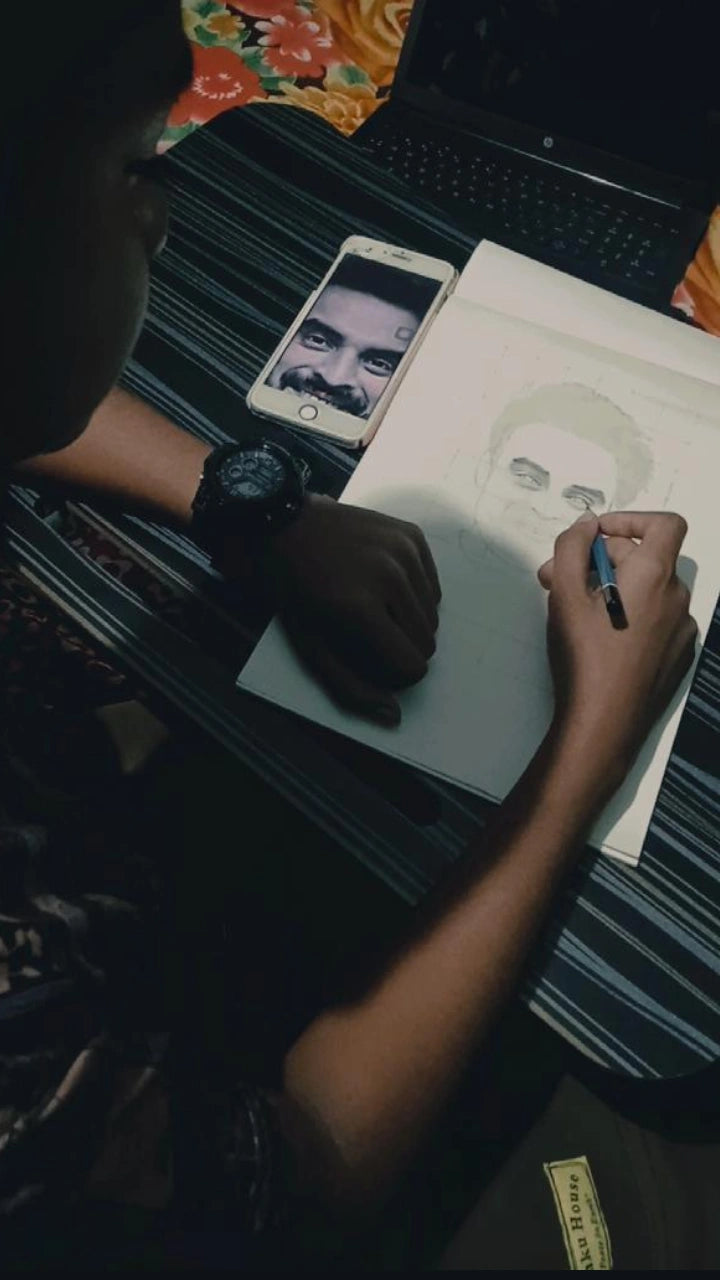 Portrait drawing class offline